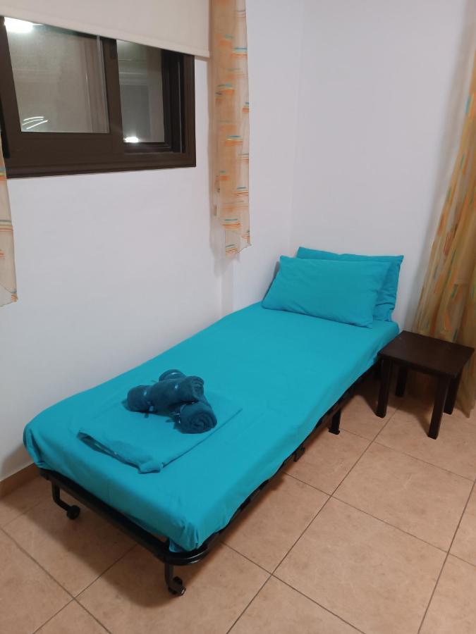 Pool Side 2 Bedroom Queens Gardens Complex Пафос Екстериор снимка